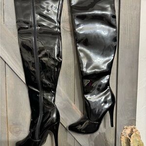 Black Over-the-Knee Boots